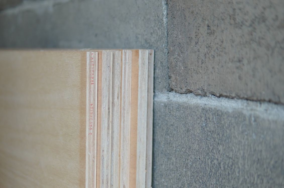 Plywood multipleks - sample stack di workshop