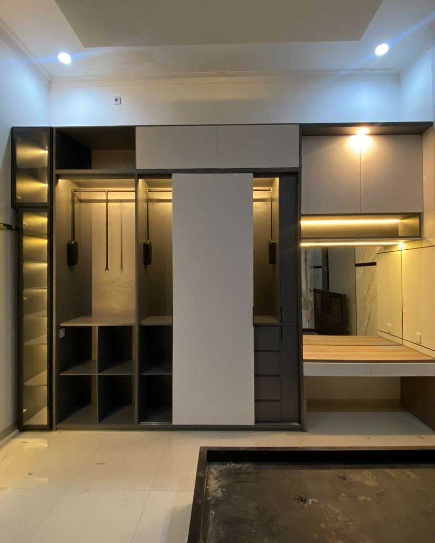 Wardrobe Pak Danar - full view dengan meja rias