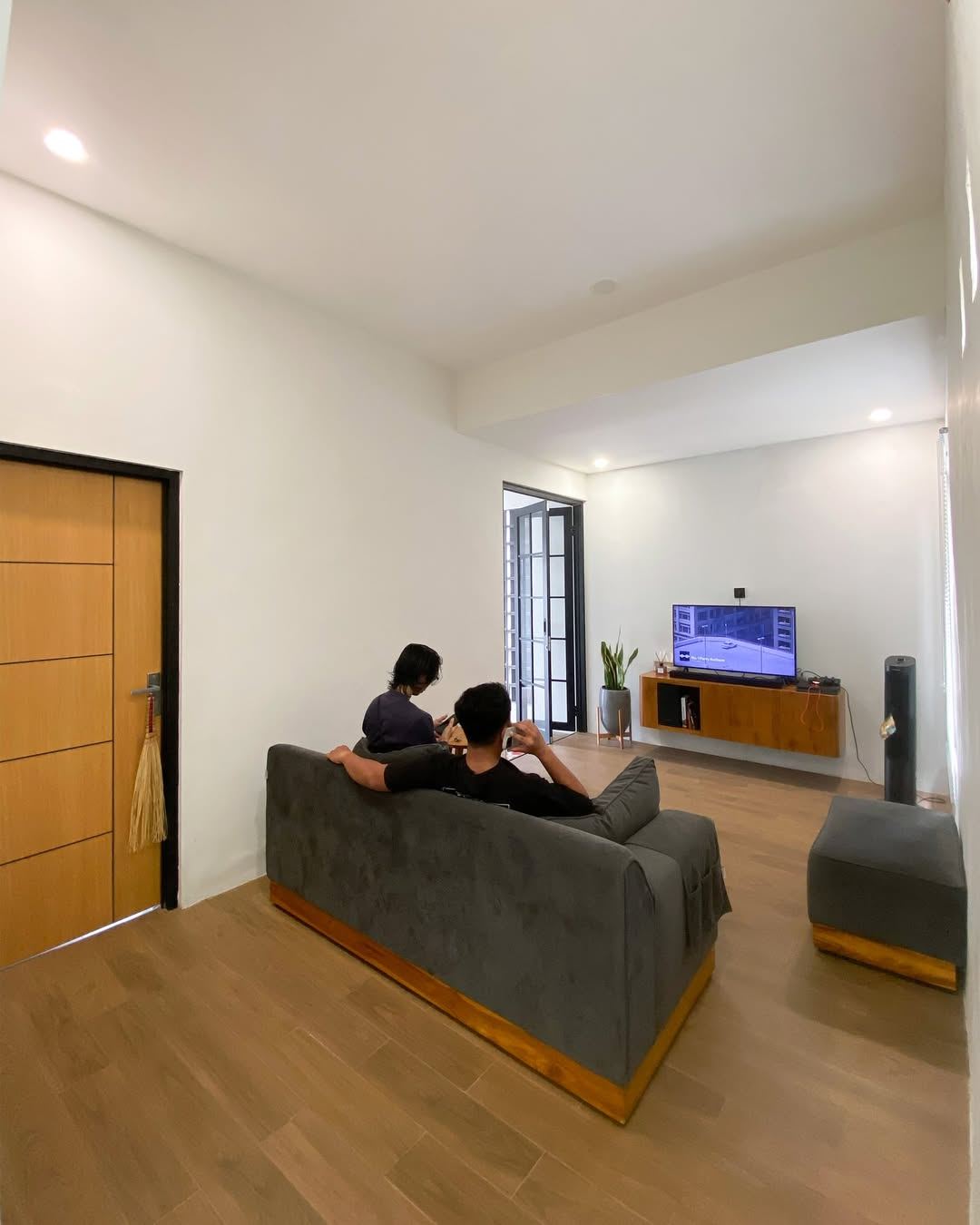 Dinar House - skylight area service