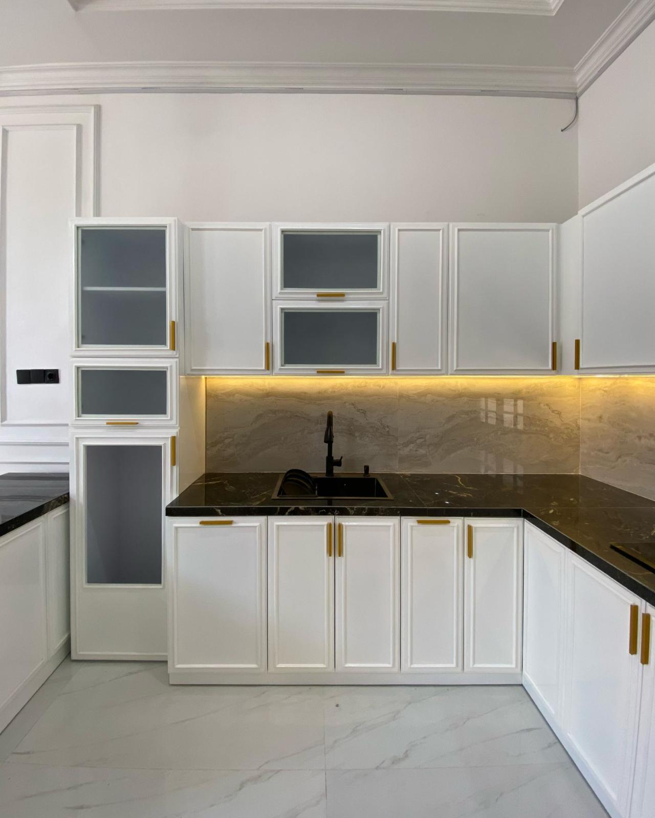 Kitchen Set Ibu Indri - upper cabinet & sink