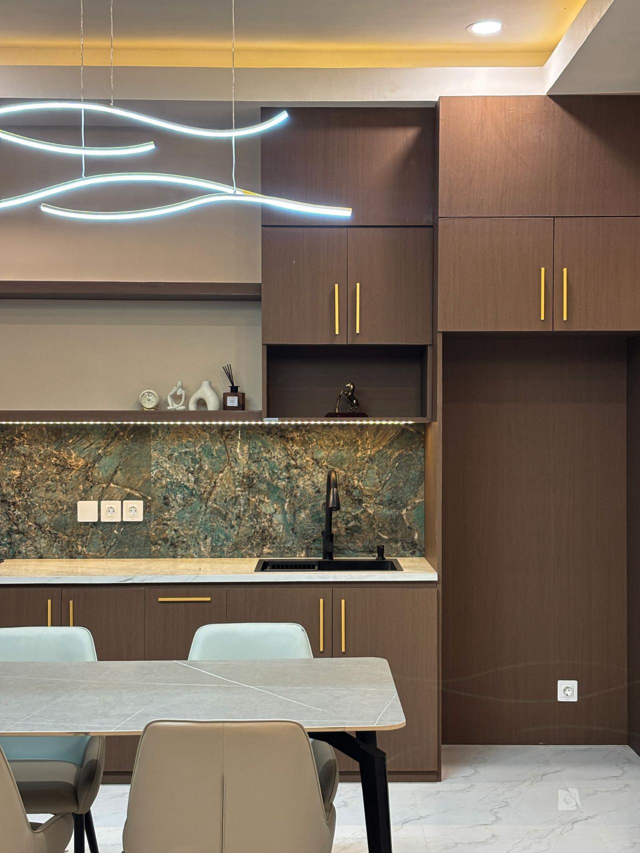 Kitchen Set Pendopo - upper cabinet & LED ceiling